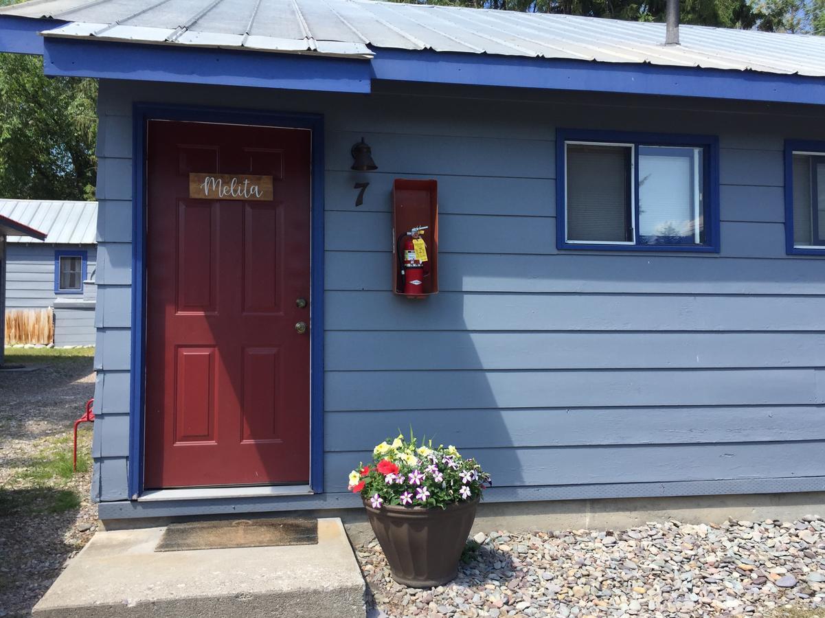 Flathead Lake Resort Woods Bay Esterno foto